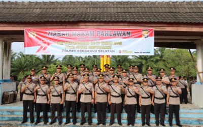 Momentum Hari Bhayangkara, Polres Bengkulu Selatan Gelar Ziarah Ke TMP Semaku